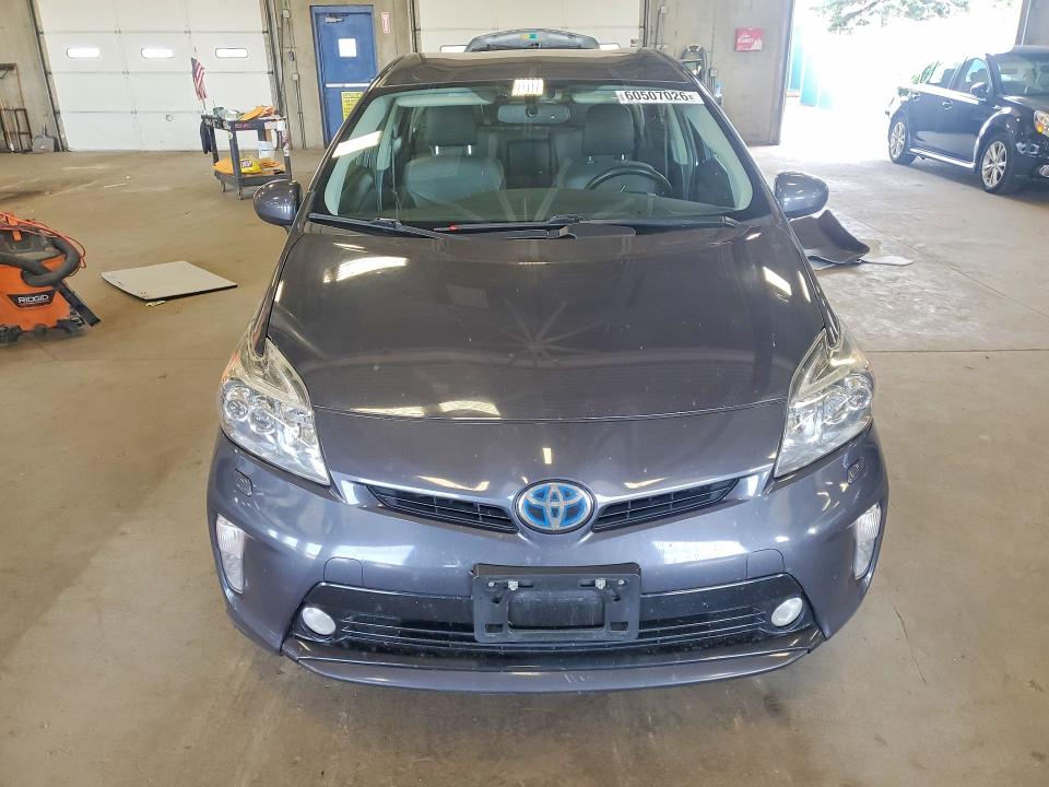 Photo 5 from auction – 2015 TOYOTA PRIUS with VIN JTDKN3DU4F1980148