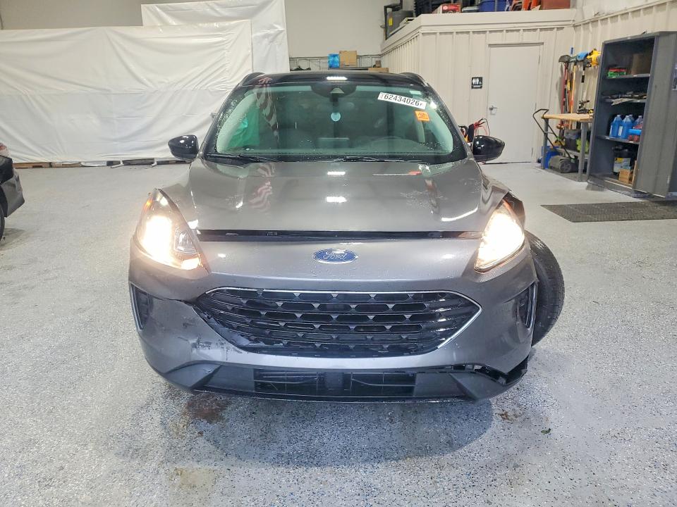 Photo 5 from auction – 2022 FORD ESCAPE with VIN 1FMCU0G65NUB62133