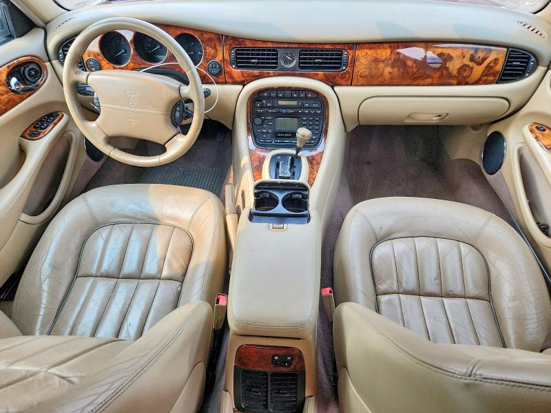 Photo 8 from auction – 2003 JAGUAR XJ8 with VIN SAJDA14C13LF50940