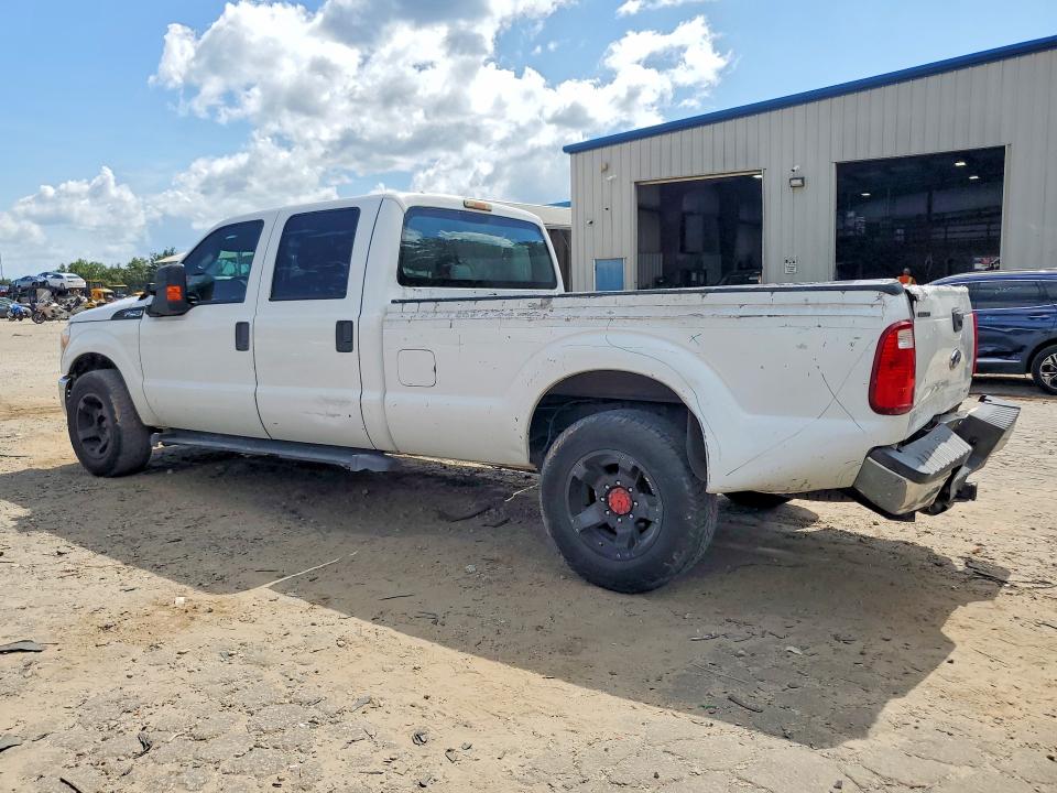 Снимка 2 от търг – 2015 FORD F250 с VIN 1FT7W2A63FEC78656