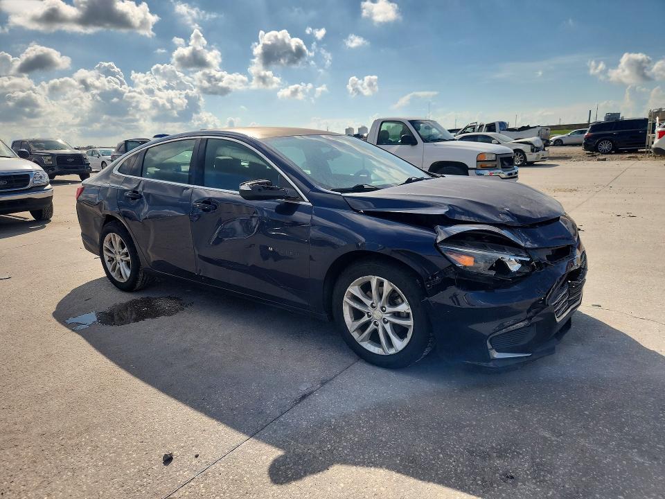 Photo 4 from auction – 2017 CHEVROLET MALIBU with VIN 1G1ZE5ST9HF180514
