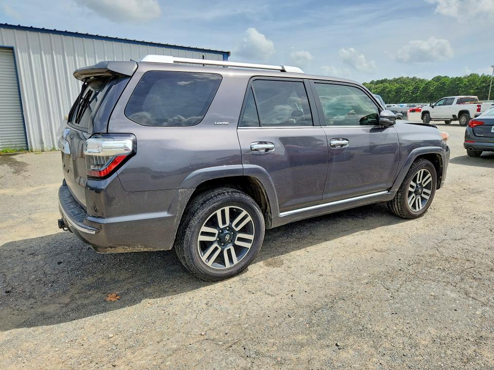 Photo 3 from auction – 2015 TOYOTA 4RUNNER with VIN JTEZU5JR4F5096261