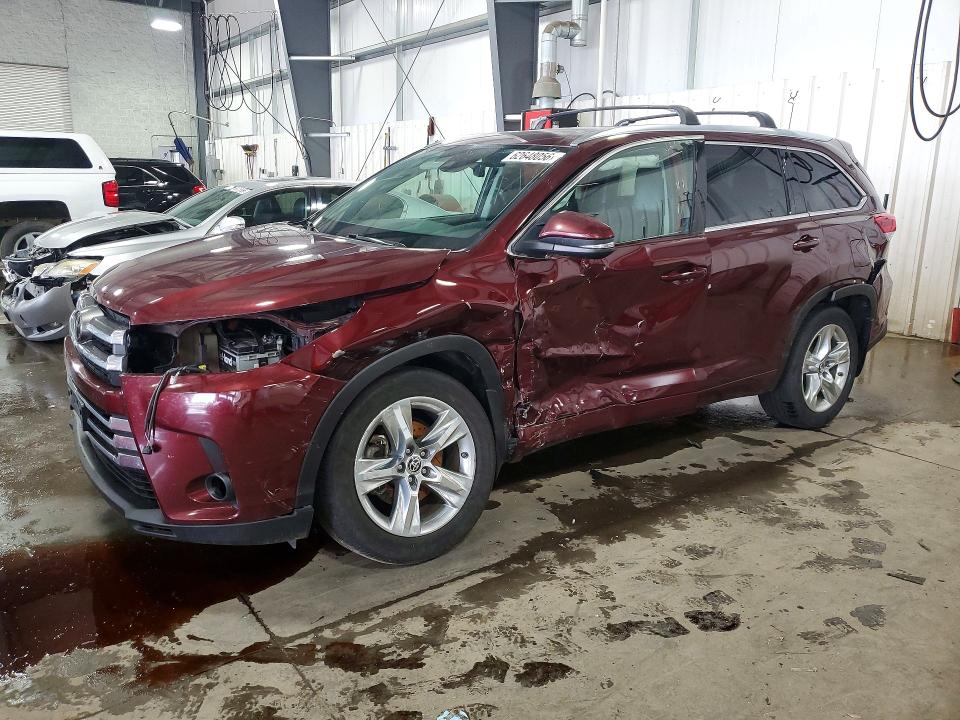 2017 TOYOTA HIGHLANDER - Търг №62648056