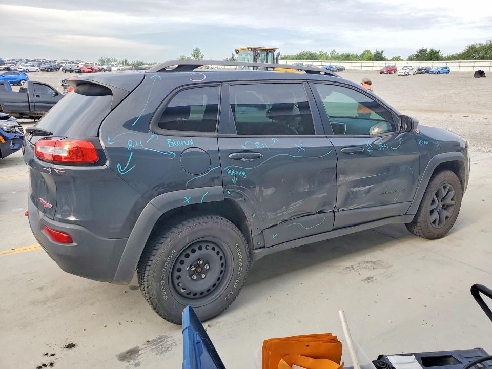 Photo 3 from auction – 2016 JEEP CHEROKEE with VIN 1C4PJMBSXGW341432