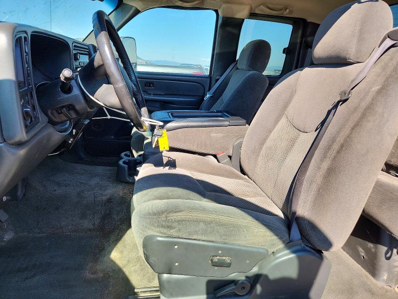Photo 7 from auction – 2006 CHEVROLET SILVERADO with VIN 1GCEK19T36Z183093