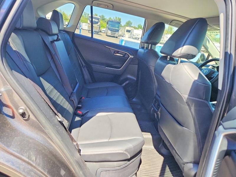 Photo 10 from auction – 2023 TOYOTA RAV4 with VIN JTMD6RFV3PD103472
