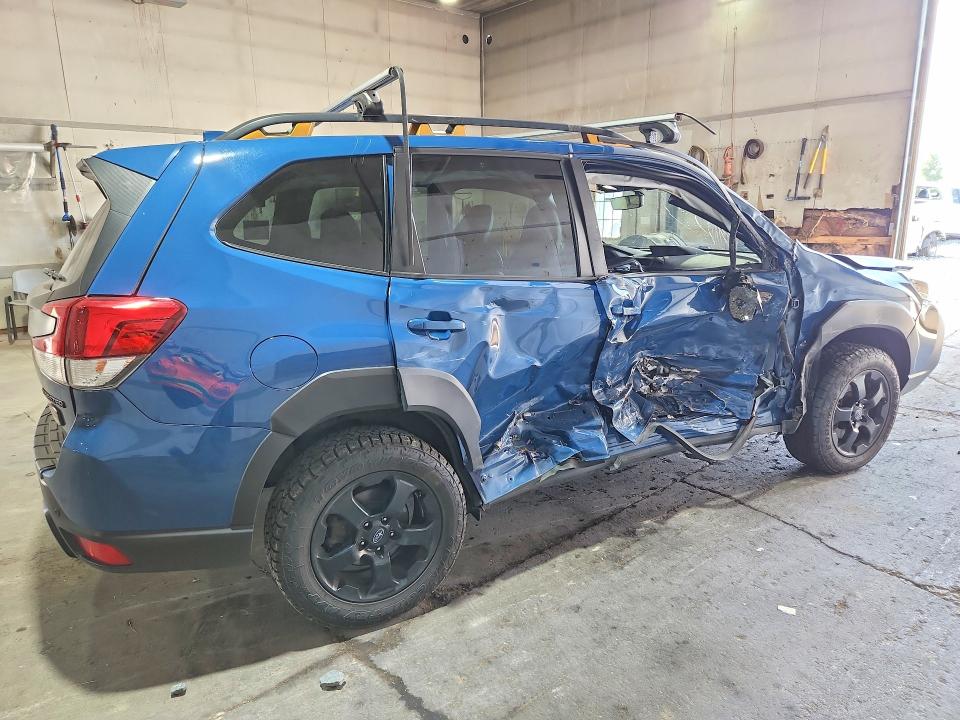 Photo 3 from auction – 2022 SUBARU FORESTER with VIN JF2SKAMC9NH438460