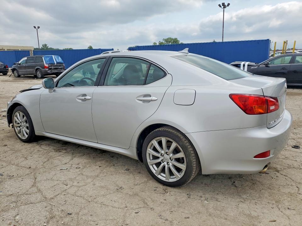 Photo 2 from auction – 2008 LEXUS IS with VIN JTHCK262582025485