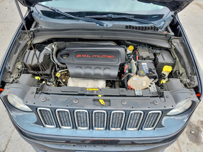 Photo 11 from auction – 2017 JEEP RENEGADE with VIN ZACCJABB9HPG67699