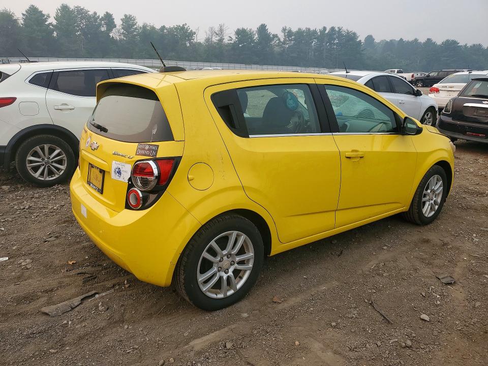 Photo 3 from auction – 2016 CHEVROLET SONIC with VIN 1G1JC6SG5G4117903