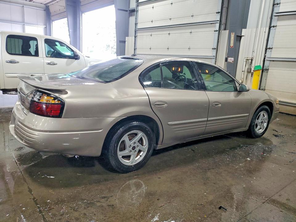 Photo 3 from auction – 2004 PONTIAC BONNEVILLE with VIN 1G2HX52K04U210546