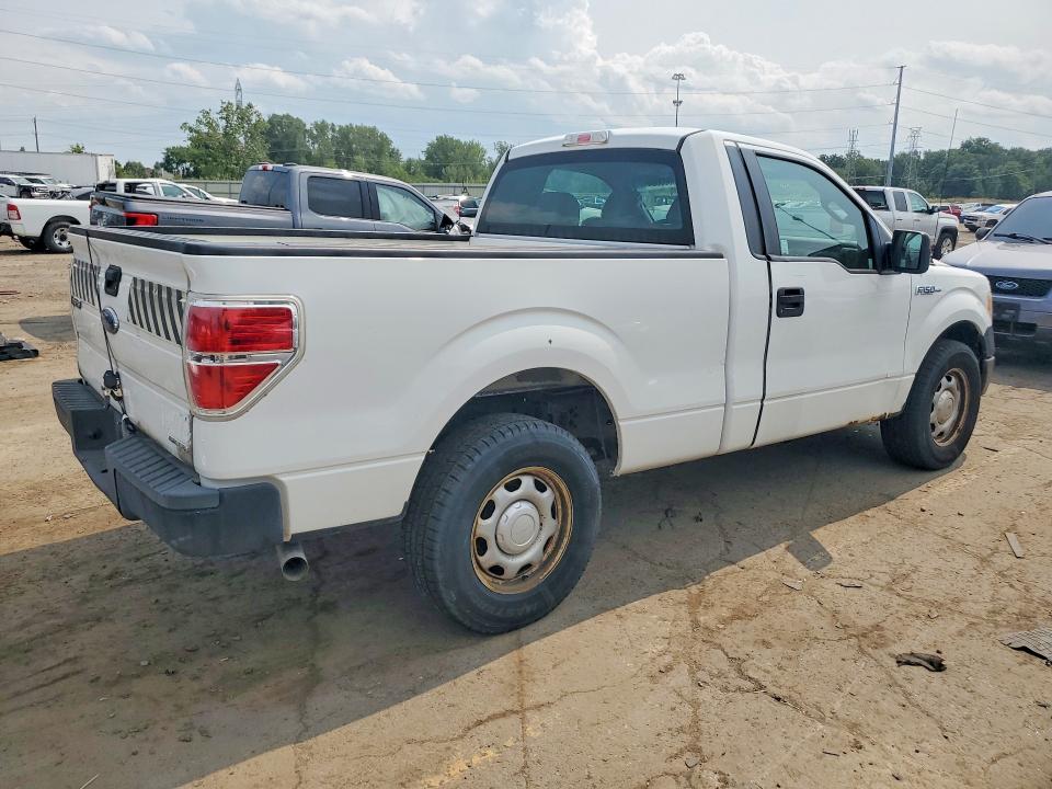 Photo 3 from auction – 2014 FORD F150 with VIN 1FTMF1CM2EFB18186
