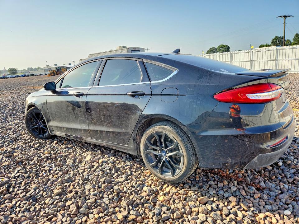 Photo 2 from auction – 2019 FORD FUSION with VIN 3FA6P0HD3KR232002