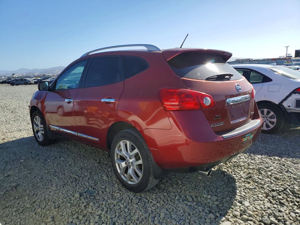 Photo 2 from auction – 2013 NISSAN ROGUE with VIN JN8AS5MV5DW611747