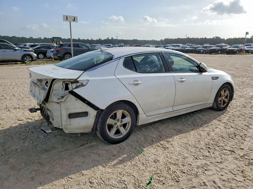 Photo 3 from auction – 2015 KIA OPTIMA with VIN KNAGM4A73F5664453
