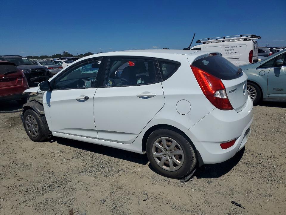 Photo 2 from auction – 2012 HYUNDAI ACCENT with VIN KMHCT5AE7CU051712
