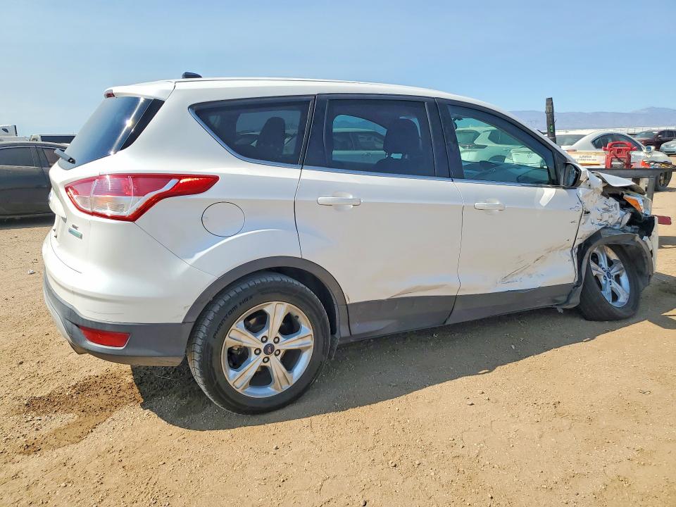 Photo 3 from auction – 2014 FORD ESCAPE with VIN 1FMCU0GX7EUD66019