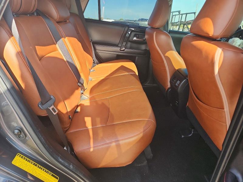 Photo 11 from auction – 2017 TOYOTA 4RUNNER with VIN JTEBU5JR1H5441007