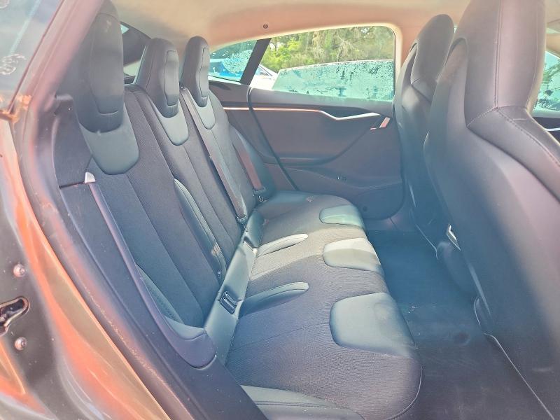 Photo 10 from auction – 2015 TESLA MODEL S with VIN 5YJSA1E23FF110220