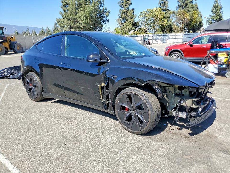 Photo 4 from auction – 2026 TESLA MODEL Y with VIN 7SAYGDET1TA668744