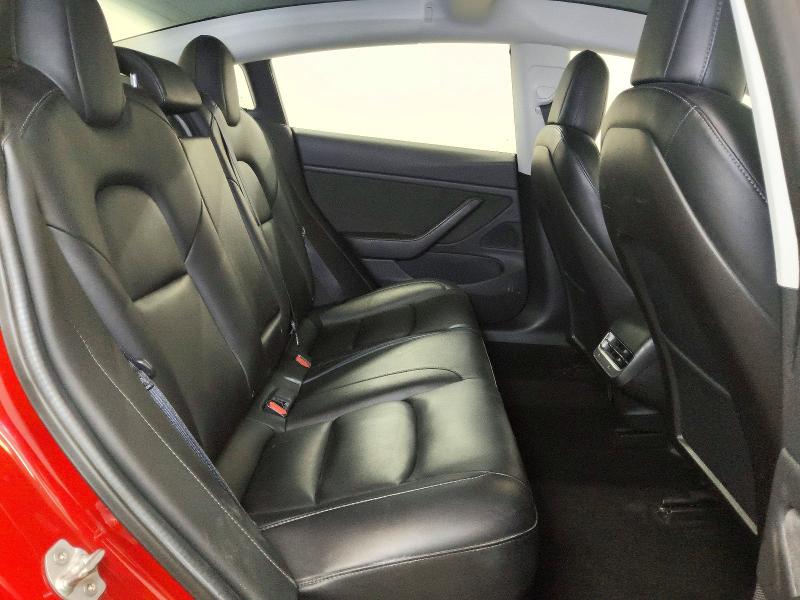Photo 10 from auction – 2019 TESLA MODEL 3 with VIN 5YJ3E1EA0KF464044