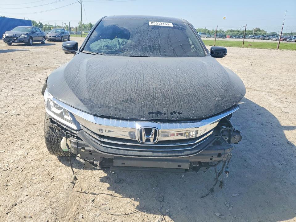 Photo 5 from auction – 2017 HONDA ACCORD with VIN 1HGCR3F89HA042773