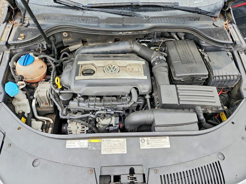 Photo 11 from auction – 2014 VOLKSWAGEN CC with VIN WVWBP7AN2EE503093