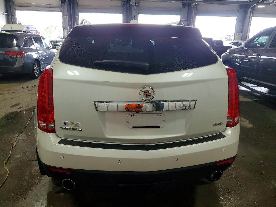 Photo 6 from auction – 2015 CADILLAC SRX with VIN 3GYFNEE33FS562093