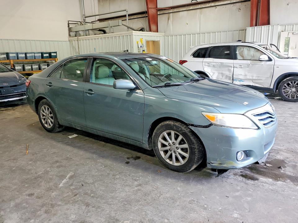 Foto 4 de la subasta – 2011 TOYOTA CAMRY con VIN 4T1BF3EK6BU752148