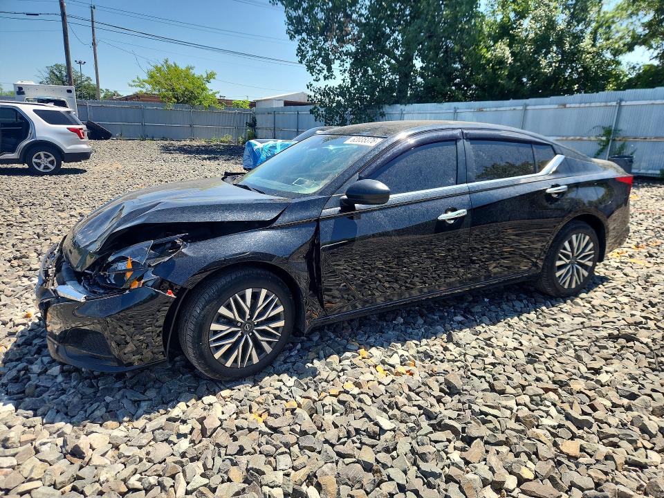 NISSAN ALTIMA 2024 with VIN 1N4BL4DWXRN348366 - Photo from auction