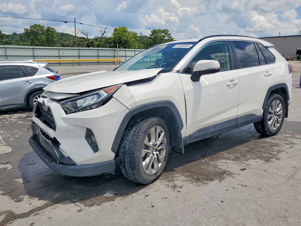 TOYOTA RAV4 2019 with VIN JTMC1RFV1KD021498 - Photo from auction