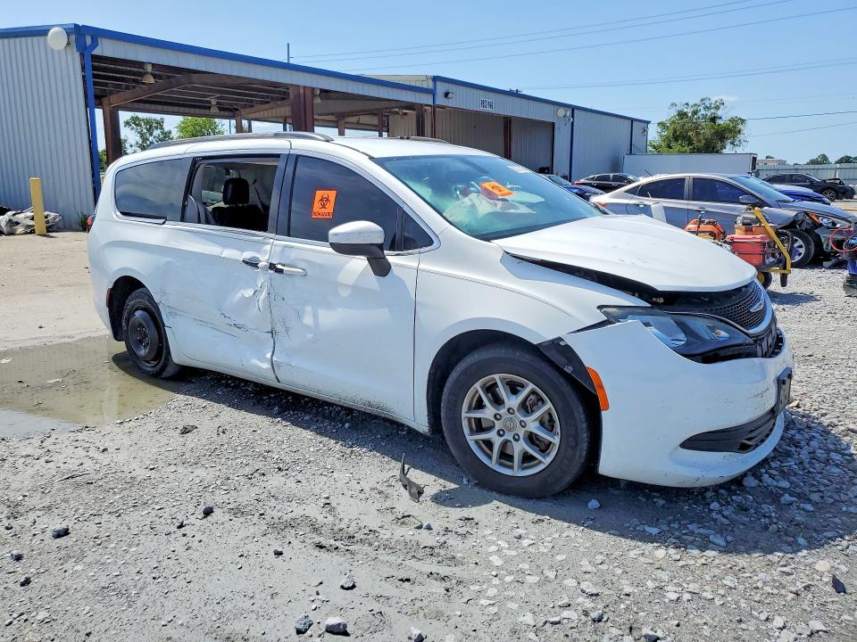 Photo 4 from auction – 2020 CHRYSLER VOYAGER with VIN 2C4RC1DG2LR147023