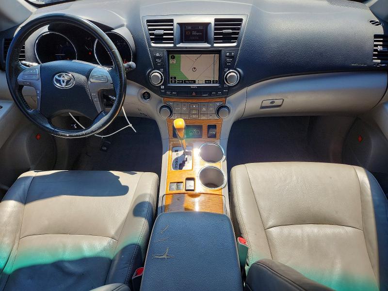 Photo 8 from auction – 2009 TOYOTA HIGHLANDER with VIN JTEEW44A792028518