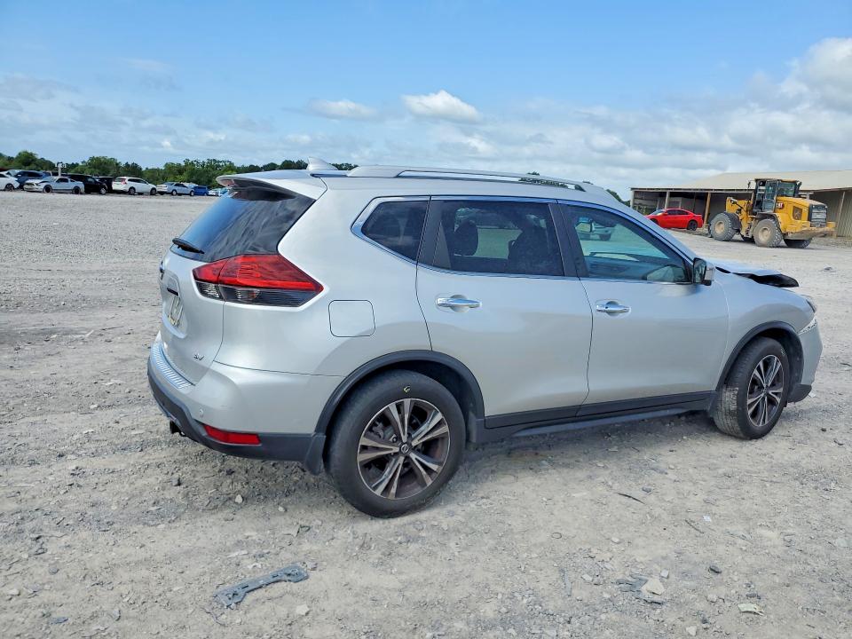 Photo 3 from auction – 2019 NISSAN ROGUE with VIN 5N1AT2MTXKC845348