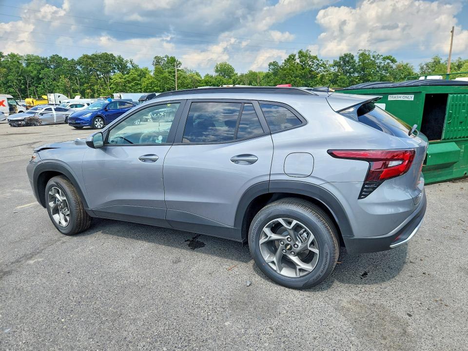 Photo 2 from auction – 2026 CHEVROLET TRAX with VIN KL77LHEP4TC185812
