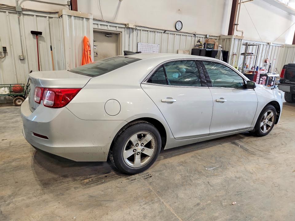 Photo 3 from auction – 2015 CHEVROLET MALIBU with VIN 1G11B5SL2FF283146