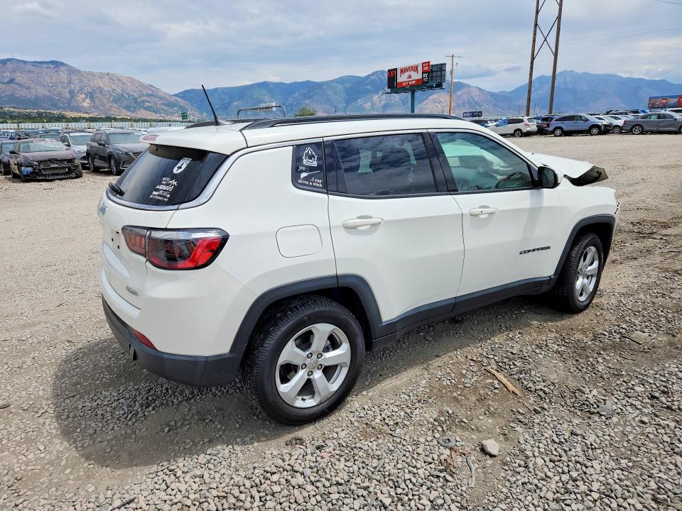 Photo 3 from auction – 2018 JEEP COMPASS with VIN 3C4NJDBBXJT342424