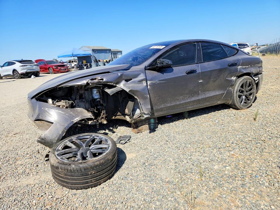 TESLA MODEL S 2022 with VIN 5YJSA1E67NF479342 - Photo from auction