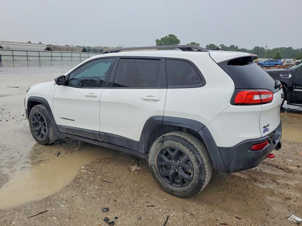 Photo 2 from auction – 2015 JEEP CHEROKEE with VIN 1C4PJMBS9FW779728