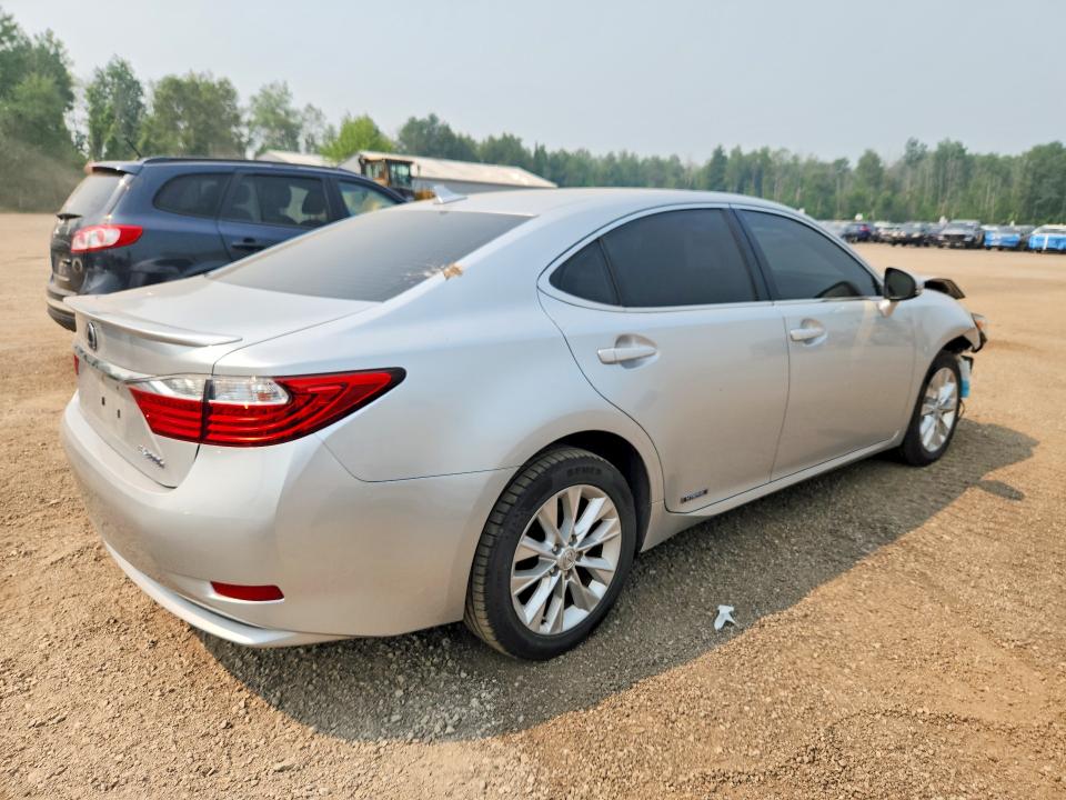 Photo 3 from auction – 2014 LEXUS ES with VIN JTHBW1GG5E2059975