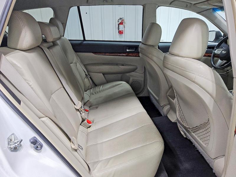 Photo 11 from auction – 2011 SUBARU OUTBACK with VIN 4S4BRBKC4B3358751