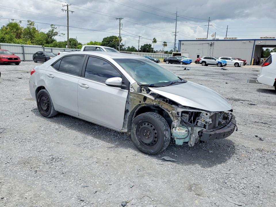 Photo 4 from auction – 2017 TOYOTA COROLLA with VIN 5YFBURHE6HP723886