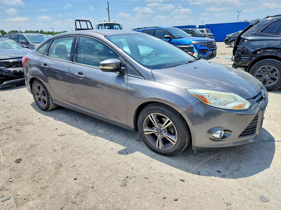 Photo 4 from auction – 2014 FORD FOCUS with VIN 1FADP3F29EL369345