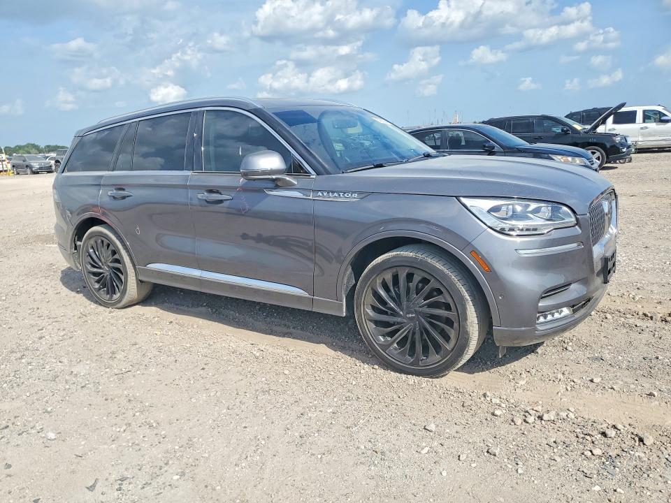 Photo 4 from auction – 2021 LINCOLN AVIATOR with VIN 5LM5J7XC2MGL17151