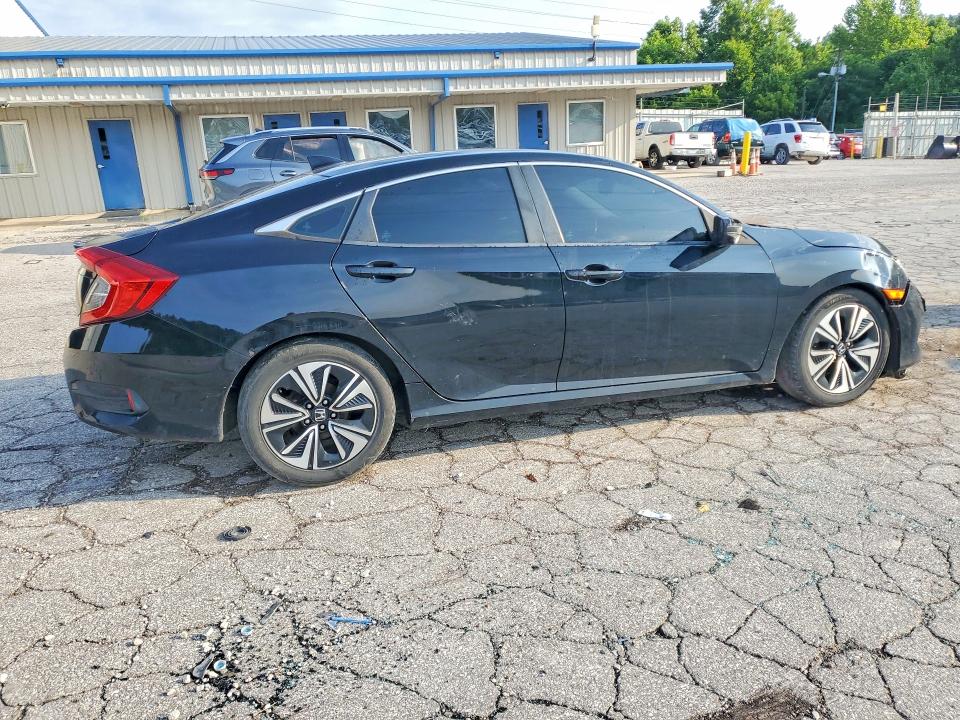 Photo 3 from auction – 2016 HONDA CIVIC with VIN 19XFC1F8XGE019693