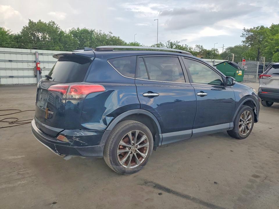 Zdjęcie 3 z aukcji – 2018 TOYOTA RAV4 z VIN JTMYFREV9JJ161744