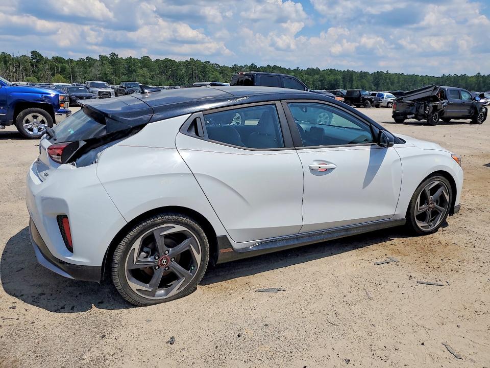 Photo 3 from auction – 2020 HYUNDAI VELOSTER with VIN KMHTH6AB2LU021532