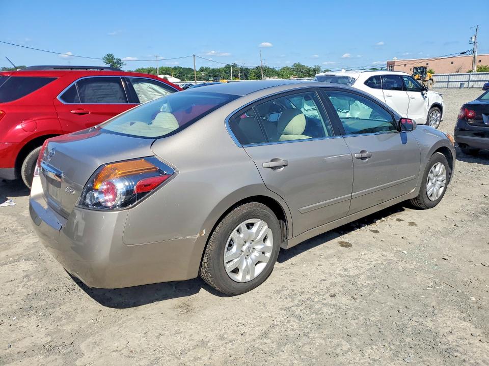 Photo 3 from auction – 2012 NISSAN ALTIMA with VIN 1N4AL2AP1CN480632