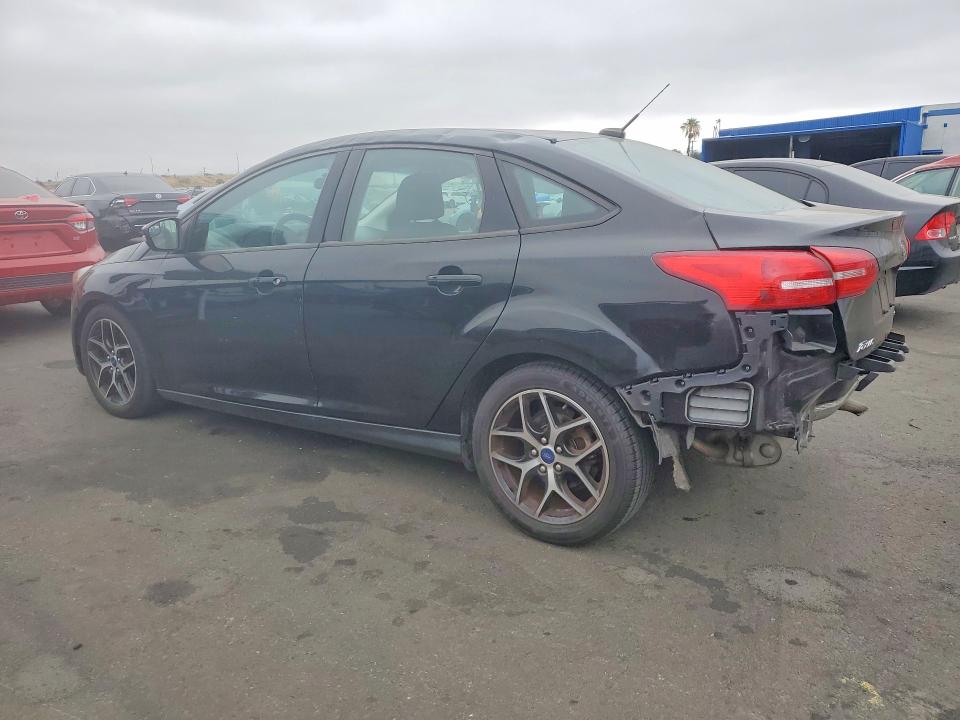 Photo 2 from auction – 2018 FORD FOCUS with VIN 1FADP3H2XJL227061