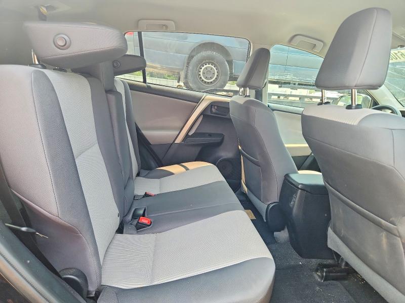 Photo 11 from auction – 2015 TOYOTA RAV4 with VIN 2T3BFREVXFW317689